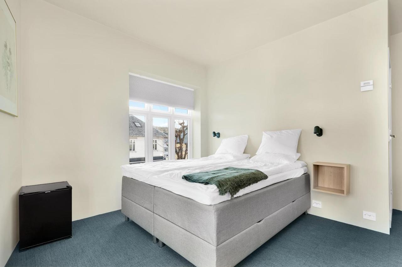 Central Guest House - Bedroom With En Suite Bathroom Stavanger Camera foto